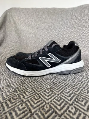 New Balance 888 V2 Gris Negro Blanco Niños talla 5.5  Foto 1 de 4