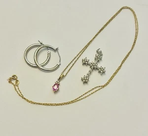 14 Karat Weiß- und Gelbgold Konvolut Diamant Kreuz Anhänger und Kette Ohrringe - Bild 1 von 4