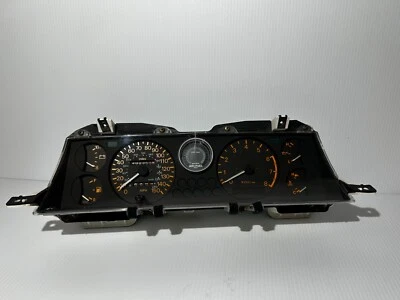 MITSUBISHI STARION/CHRYSLER CONQUEST 1984-1989 OEM GAUGE CLUSTER Foto 1 de 4