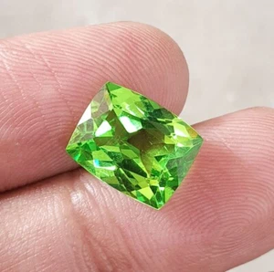 9.67 Ct Flawless Lab Grown Green Peridot Cushion Cut AAA Quality Loose Gemstone - Picture 1 of 7