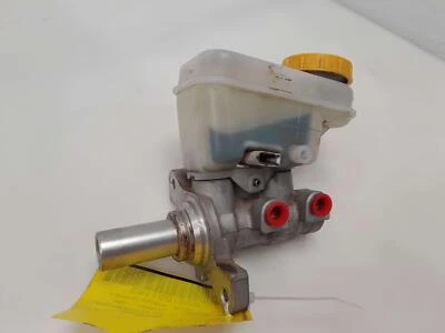 Subaru Outback Legacy 2015-2017 2,5 L CVT cilindro maestro de freno OEM 26449FJ010 Foto 1 de 4