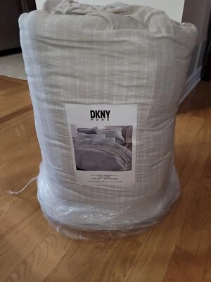 Conjunto de edredom completo/queen DKNY Pure Comfy com 2 fronhas padrão, cinza platina  - Imagem 1 de 4
