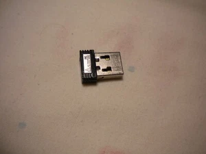 Dongle receptor USB para mouse Onn, FCC: PRDRX07 Modelo: MRN o MON o MQL - Imagen 1 de 4