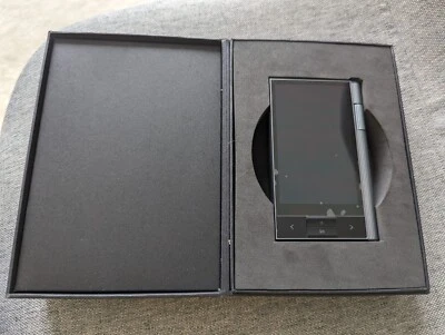 Astell&Kern KANN 64GB Portable High-Resolution Audio Player - Image 1 of 4
