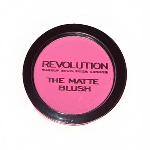 Makeup Revolution Blush Dare Pink, Matte Finish, 0.31 Oz - Picture 1 of 1