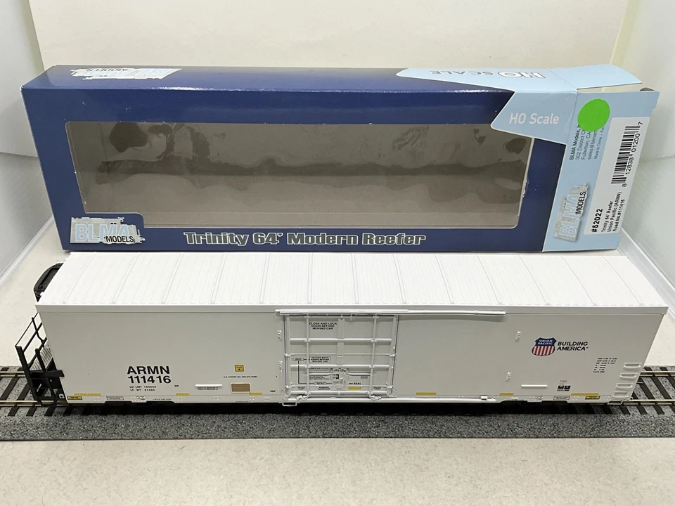 BLMA HO scale UP ARMN Trinity 64ft Reefer Trincool #111416 #52022 - Image 1 of 4