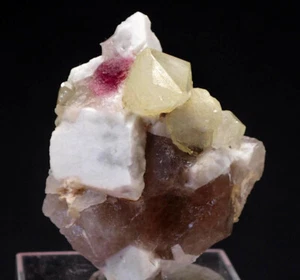 8827 Rhodizite ca 3x3,5x2 cm Ampasagono Madagaskar 2007 - Bild 1 von 4