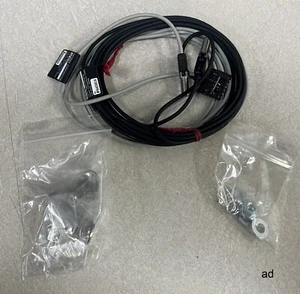 Keyence LV-S72 Double Laser Sensor (LV-S72T + LV-S72R) - Picture 1 of 4