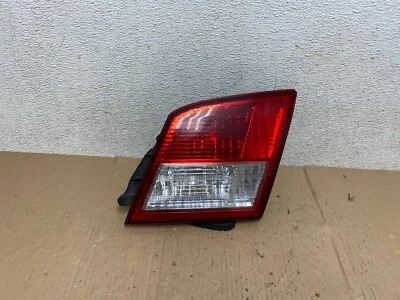 Luz interior del lado derecho del pasajero Infiniti i35 2002-2004 OEM L3259 DW Foto 1 de 4