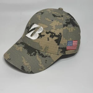 Cappello da golf Bridgestone berretto da baseball snapback digitale verde mimetico bandiera americana usato in ottime condizioni - Foto 1 di 8