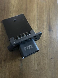 Resistencia de motor soplador HVAC-S, MFI, trasero electrónico UAC SW 9960C - Imagen 1 de 5