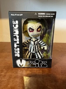 Mezco Mez-Itz Beetlejuice 2010 Vinyl Figure Striped Suit, Tim Burton - Picture 1 of 6