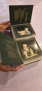 Figurine Snowbabies Dept 56 Pinguino Ti insegnerò Trucchi e Slitta In Scatola - Come Nuove - Foto 1 di 10