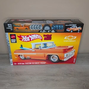 Mattel Brick Shop Hot Wheels "The Hot Ones" Custom '62 Chevy Pickup - Neu - Bild 1 von 3