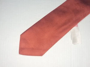 NEW ROUNDTREE & YORKE  [ SOLID ] men's tie 100% Silk Made in USA - Picture 1 of 3