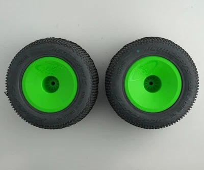 JConcepts 4063 Double Dees V2 Tires 2.2" Stadium Truck DE Racing Wheels (Pair) - Image 1 of 3
