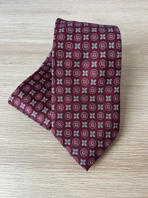 Corbata de diseñador 100 % seda diseño geométrico rojo Bloomingdales The Men's Store Foto 1 de 4