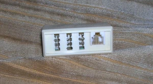 TAE-F TAEF Stecker auf TAE-N-F-N + RJ11 Buchse Kupplung Telefon Fax Adapter - Bild 1 von 3