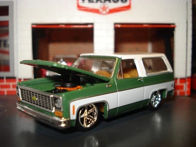 1974 CHEVROLET BLAZER SQUARE BODY  CUSTOM LIMITED EDITION 1/64 COOL M2 TRUCK - Image 1 of 4