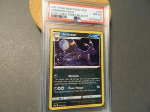 UMBREON HOLO SWSH129 2021 POKEMON EVOLVING SKIES 3 PACK BLISTER PROMO PSA 8 - Picture 1 of 4
