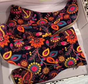 Naughty Monkey Retro Crushed Velvet & Embroidered Boots Size 8.5 - Bild 1 von 9