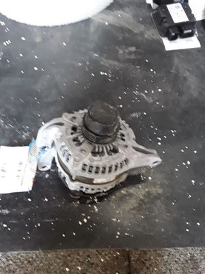 Alternador compatible con Ford Edge 2022 sin asientos térmicos 1706006 Foto 1 de 4