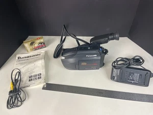 Panasonic PV-L559 Palmcorder VHS-C Camcorder Bag Charger *Tested Works* - Picture 1 of 15