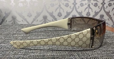 Gafas de sol Gucci vintage 2006 GG1824/s BLK DL Foto 1 de 4