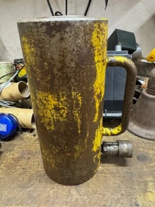 Enerpac RC-506 Hydraulic Cylinder 50 Ton 6" Stroke - Picture 1 of 4