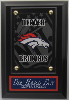 DIE HARD FAN DENVER BRONCOS LOGO TARJETA PLACA PARA TU HOMBRE CUEVA DECORACIÓN DE PARED Foto 1 de 4