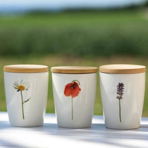 Becher aus Porzellan mit Blumenmotiv, 240 ml (klein) von SIMPLY FLOWERS - Bild 1 von 15