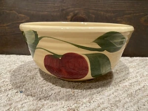 Vtg Watt Pottery 06 Mixing Bowl w/Apple & Leaves - Quality Interstate Lumber Co. - Picture 1 of 11