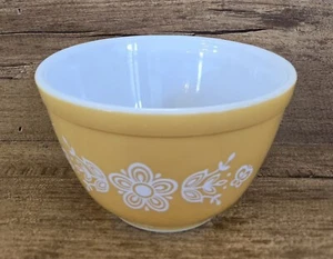 Vintage Pyrex BUTTERFLY GOLD Small 1.5 Pint Mixing Bowl 401 USA - Picture 1 of 13