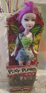 PIXY PUNK DOLL Pretty'N'Punk Pink Mo Hawk hair. MONSTER HIGH ARENA Ankle boots. - Picture 1 of 3