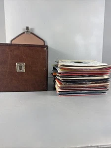 45 rpm records lot 60+ With Case 60’s - 90’s Rock Pop Soul Funk Punk 2 - Picture 1 of 17