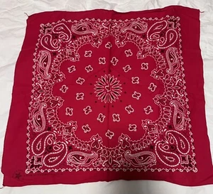 rotes Bandana 15187 hergestellt in den USA 100 % Baumwolle 20 x 19,5 Zoll - Bild 1 von 5