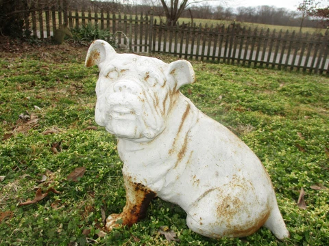 BEAUTIFUL LARGE OLD 1930'S RUSTY CAST IRON WHITE GARDEN BULLDOG STATUE 14 1/2"T Cover