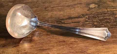 Manchester 925 Sterling Silver “Mary Warren” Pattern Soup Gravy Ladle Spoon Cover
