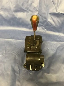 2007-2008-2009-2010-2011 LEXUS ES350 AUTOMATIC FLOOR GEAR SHIFT SHIFTER OEM #28E - Picture 1 of 9