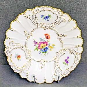 MEISSEN Porcelain Embossed Deep Plate with Flowers and Gold Trim, 9.3", Germany - Picture 1 of 9