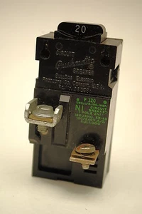 Used Pushmatic P120 Circuit Breaker 1-Pole, 20-Amps, 120/240-Volts - Picture 1 of 1