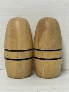 RARE Nissen Denmark Salt and Pepper Shakers Egg Wooden Mid Century Modern MCM - Picture 1 of 6