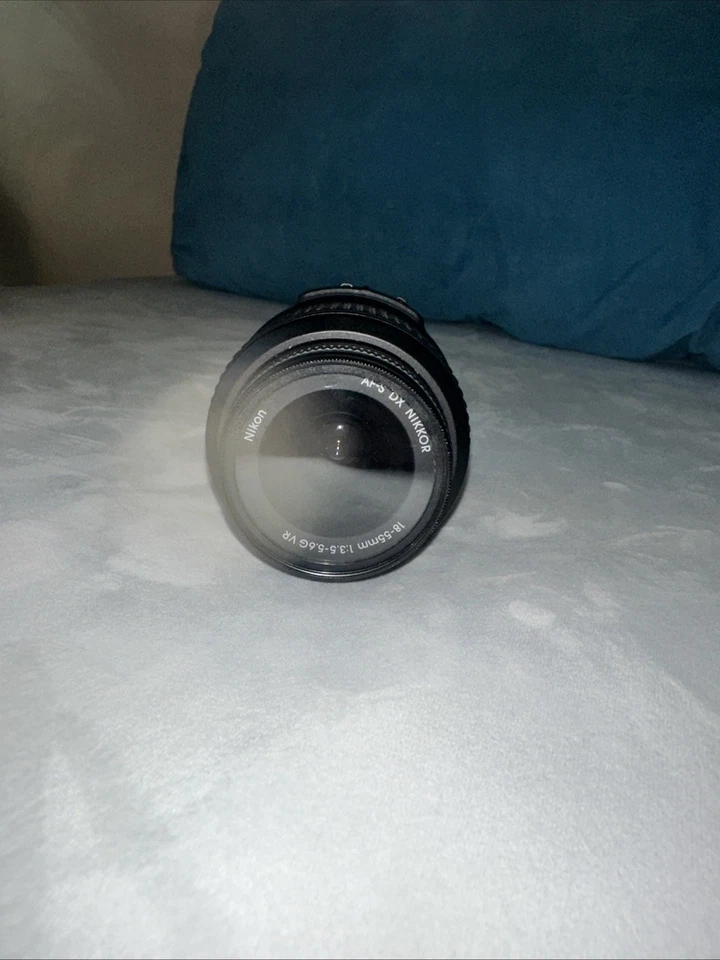 Nikon AF-S NIKKOR 18-55 мм 1:3.5-5.6 G - Изображение 1 из 4