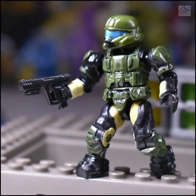 HALO MEGA BLOKS GREEN ODST PILOT MINI FIGURE 96835 UNSC SHORTSWORD - Image 1 of 4
