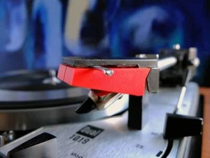 Best Audio TK-12 Cartridge Holder - Dual 1019 Turntable and More in Red - Picture 1 of 11