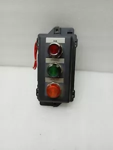 ALLEN BRADLEY BUCKET 2100 CENTERLINE MCCB DOOR CONTROL STATION - Picture 1 of 7