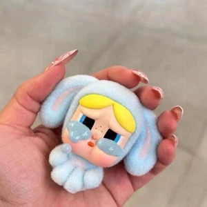 2025 nuovo prodotto floccato scatola cieca crybaby rosa blu bambola super carina regalo - Foto 1 di 13