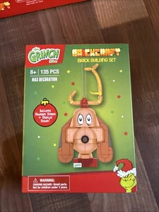 Juego de construcción de bloques de ladrillo artesanal The Grinch Max the Dog NUEVO adorno de Navidad - Imagen 1 de 3