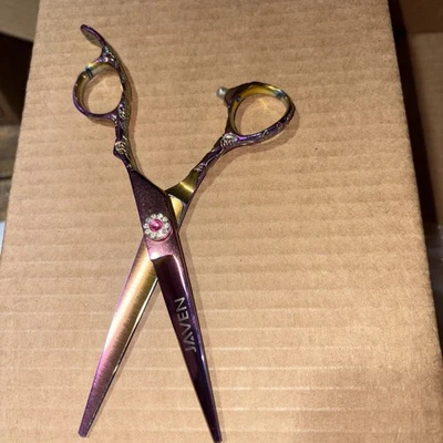 Tesoura profissional para corte de cabelo 6,0" feita à mão - Imagem 1 de 3