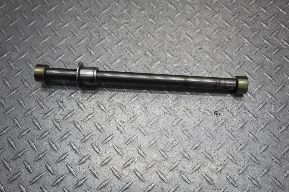 Triumph Daytona 900 1995 eje trasero llanta trasera eje perno pivote Foto 1 de 4